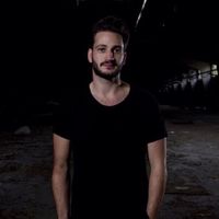 Oliver Annan的照片