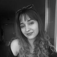 Burcu  Altıntaş's Photo