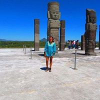 Zurisadaí Santos的照片