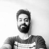 Nitish Uniyal的照片