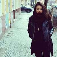 Valerie Marlon Xochitle frühwald的照片