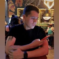 Ivan Kaseleseu的照片