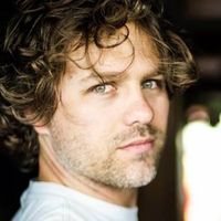 Tyson Macdonald的照片