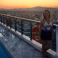 Briony Holliday的照片