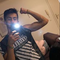 Hassan Hakimi的照片