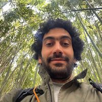 Parhum Khoshbakht's Photo