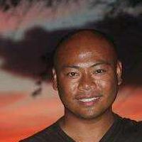 Chris Maliwat's Photo