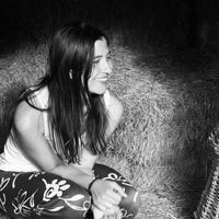 Memì Wingu的照片