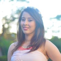 abir slimani's Photo