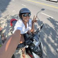 Bavani Kathirvailu's Photo