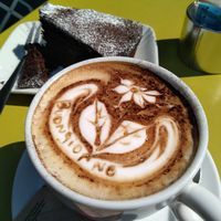 Maria Victoria Demostene的照片