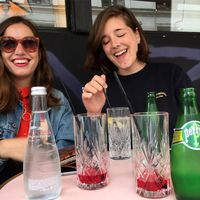 Iellö Dollon的照片