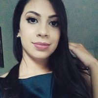 Camila Queiroz's Photo