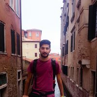 Ahmet Selcuk的照片