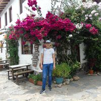 Alexander Zevallos Llerena的照片