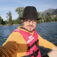 Milad Zeraat的照片