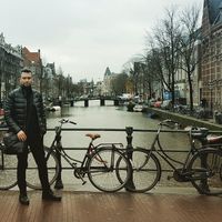 Kutluhan Isik's Photo