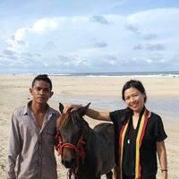 Dian Yuliasri's Photo