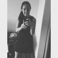 Gabriella Houle的照片