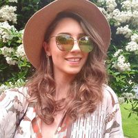 Fiona Hallam的照片