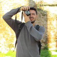 Luciano Lampert的照片