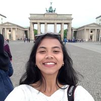 Yeni Purwandari's Photo