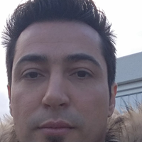 Suat Karabacak的照片