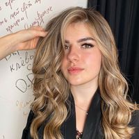 Karyna Medushivska的照片