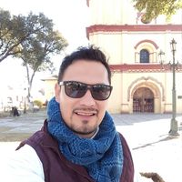 Delfino Urbina的照片