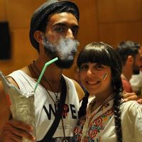 Fotos von Adan Jbenyeni