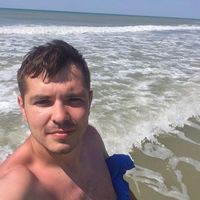 Максим Щербина的照片