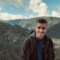 Tomas  Millan的照片