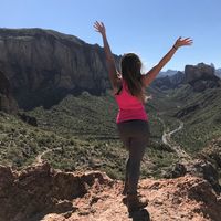 Carly Tomko的照片