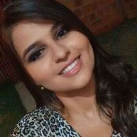 Adrielly Rodovalho的照片