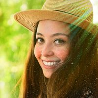 Pelinsu Koyuncu的照片