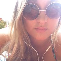 Marcela Mendes's Photo