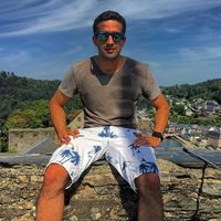 Juan J. Calderon的照片