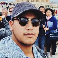 Stéphane Som的照片