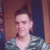 Kamil Dziwoki的照片