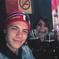 Roger De la Vega的照片