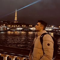 Caner Olcay的照片