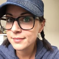 Lara  Banker's Photo