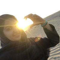 zahra azizi的照片