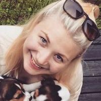 Ebba Johansson的照片