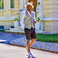 Mr  Jonathan's Photo