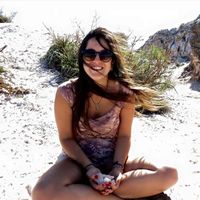 Francisca Leon的照片