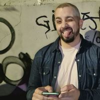 Cristian Molina的照片