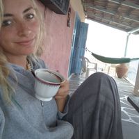 Emi Moutsina的照片