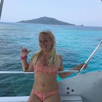 aimee daigle的照片