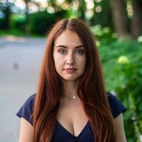 Alla Hadzhalo的照片